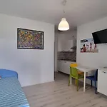 شقة فندقية Aparthotel Holiday لينانو سابيادورو