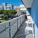 Aparthotel Holiday Lägenhetshotell