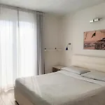 Aparthotel Holiday 3*