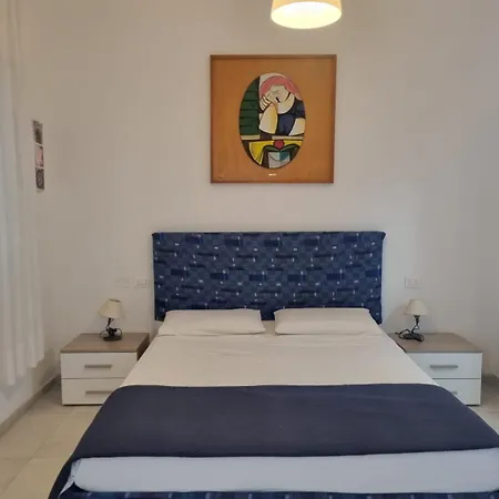 מלון דירות Aparthotel Holiday
