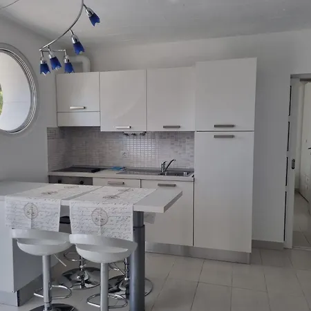 Appart-Hotel Holiday 3*