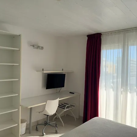 Aparthotel Holiday