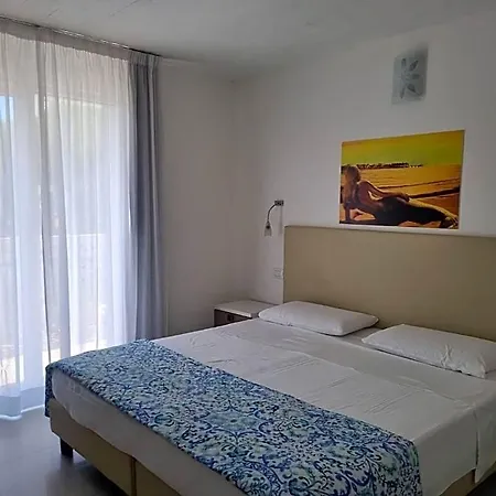 Aparthotel Holiday Lignano Sabbiadoro