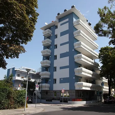 아파트호텔 Aparthotel Holiday 리그나노 사비아도로