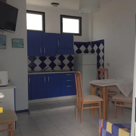 Aparthotel Holiday 3* 리그나노 사비아도로