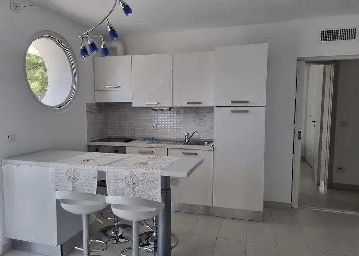 Aparthotel Holiday 3*